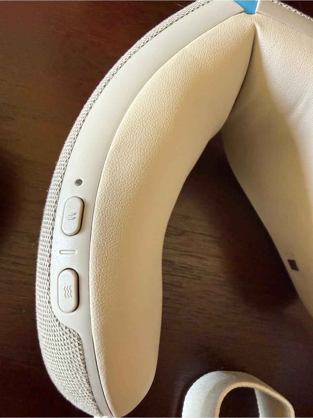 Therabody Light Gray Heated Eye & Relaxation Mask - Picture 9 of 12